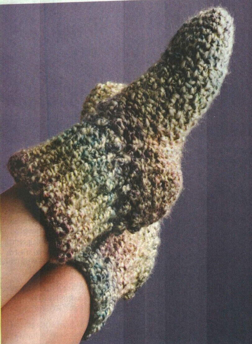 FIRESIDE SLOUCH SOCKS SLIPPERS 3 SIZES WOMEN'S CROCHET PATTERN INSTRUCTIONS