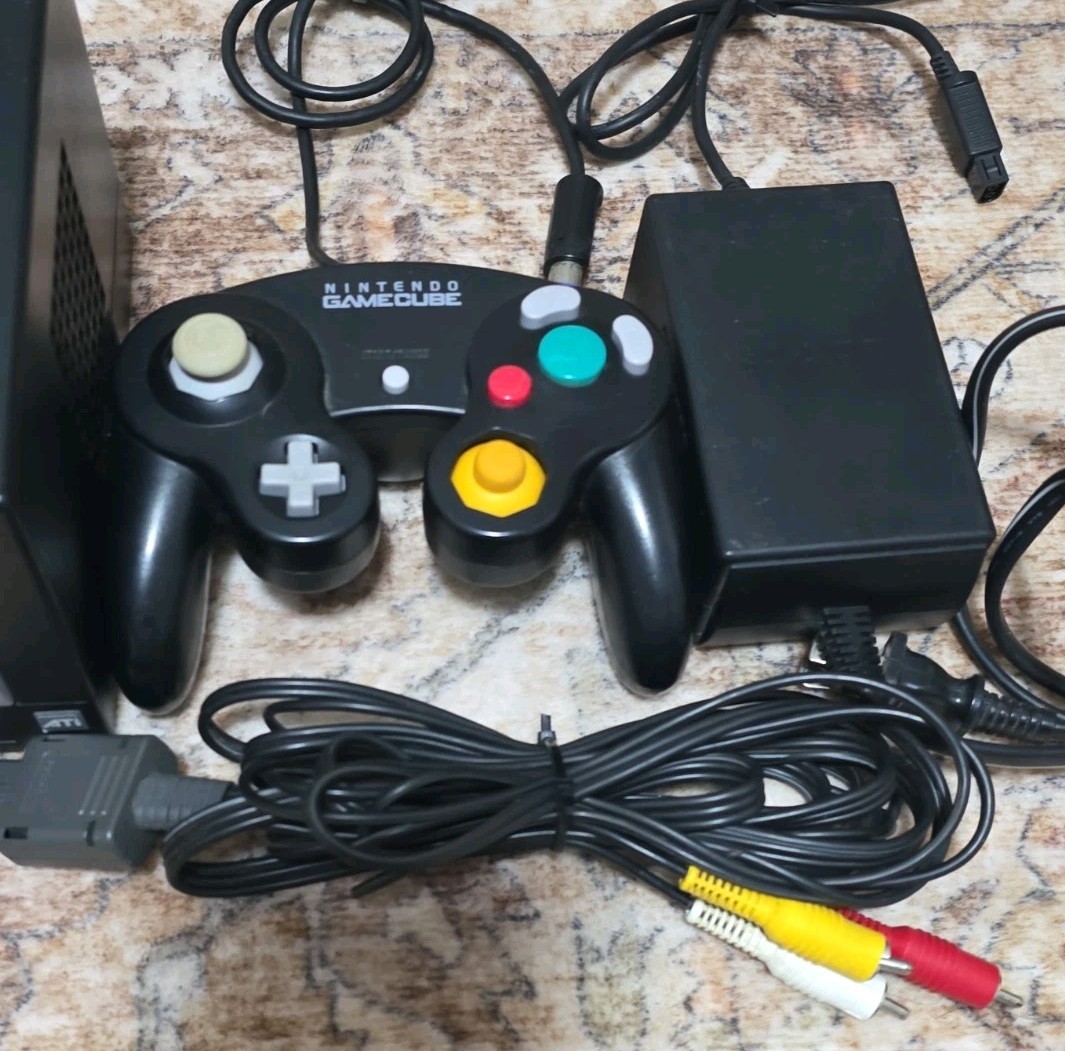 Nintendo Gamecube Black with 1 Controller Cables and Memory Card Tested
