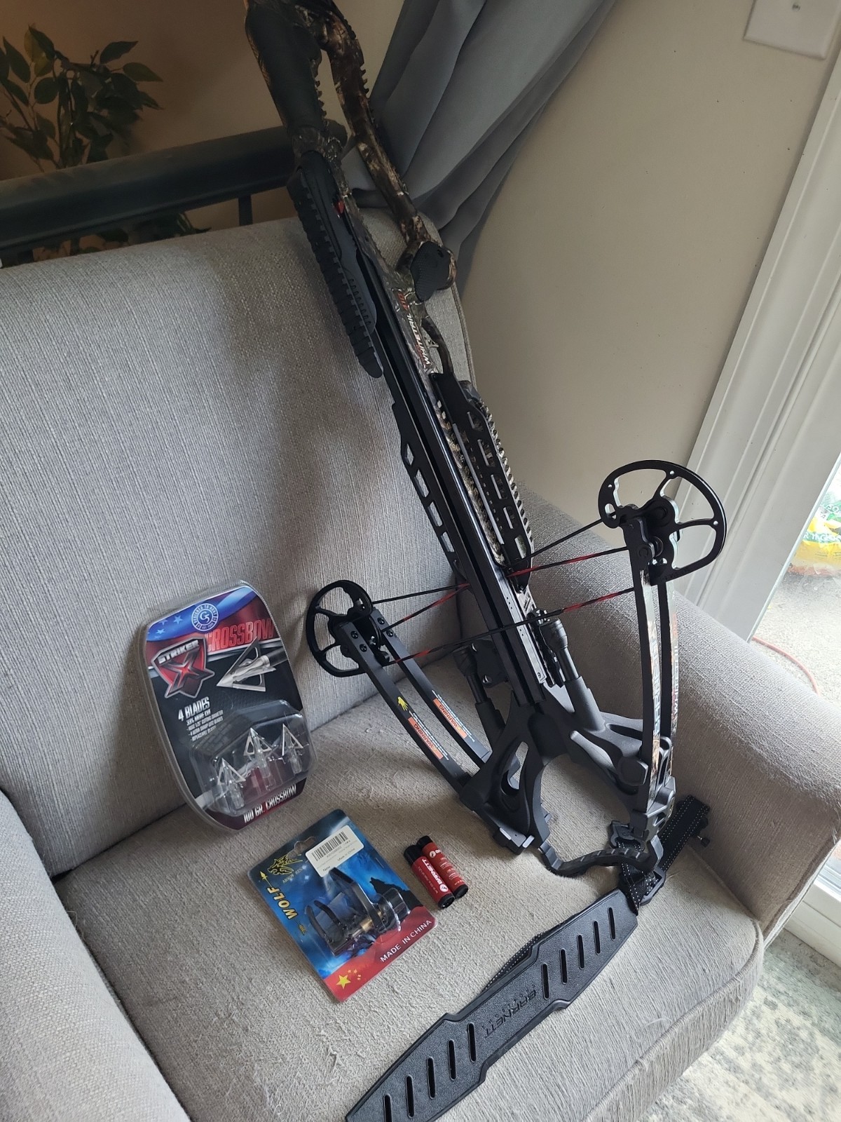 Barnett Hyper Whitetail 410 Crossbow Lot