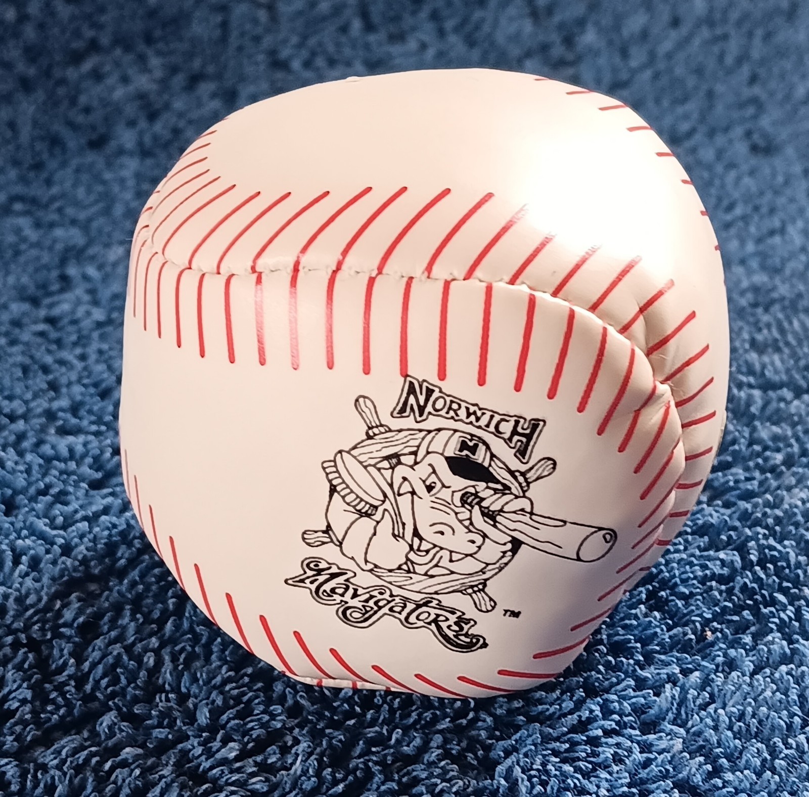 HTF Dunkin Donuts Norwich Navigators Hacky Sack Type Small Ball NOS Souvenir