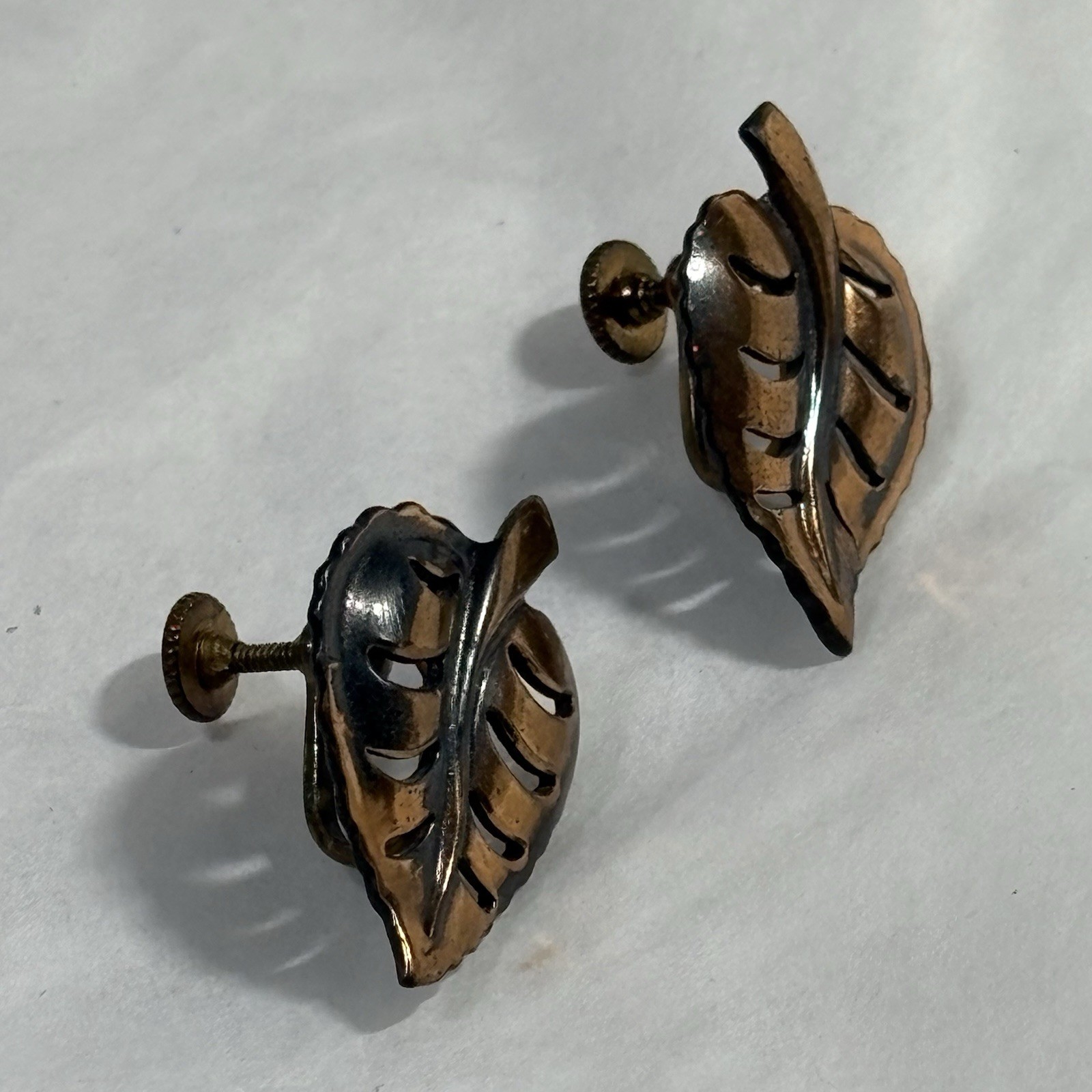 Vintage Copper Leaf Earrings Pierced Design Screw Back 1"