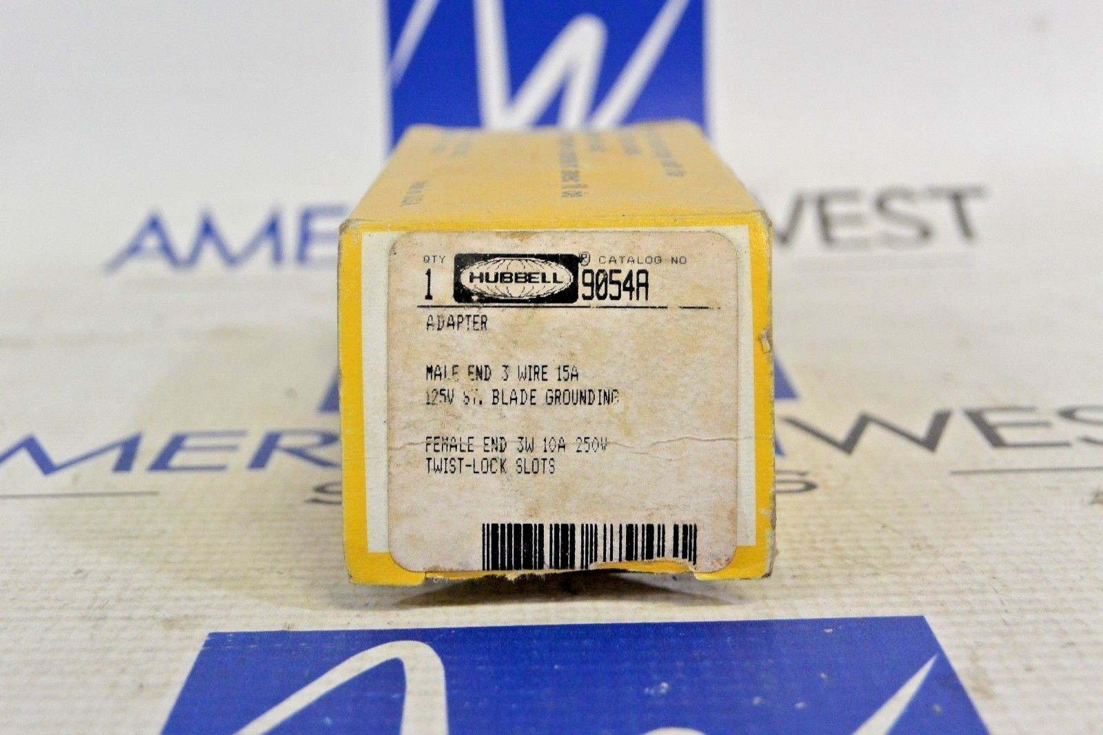 NEW HUBBELL 9054A ADAPTER MALE END 3 WIRE 15A 125V    FEMALE END 3W 10A 250V