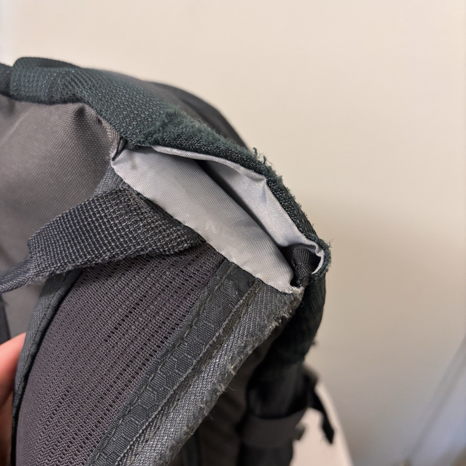 TETON Oasis Hydration Backpack Hydration Pack w/ Raincover - No Bladder