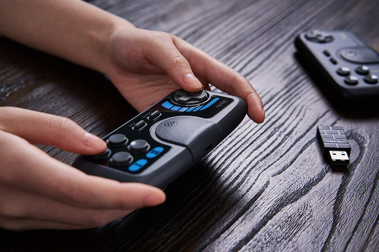 8Bitdo PCE Core 2.4G Wireless Gamepad for PC Engine Mini & Nintendo Switch