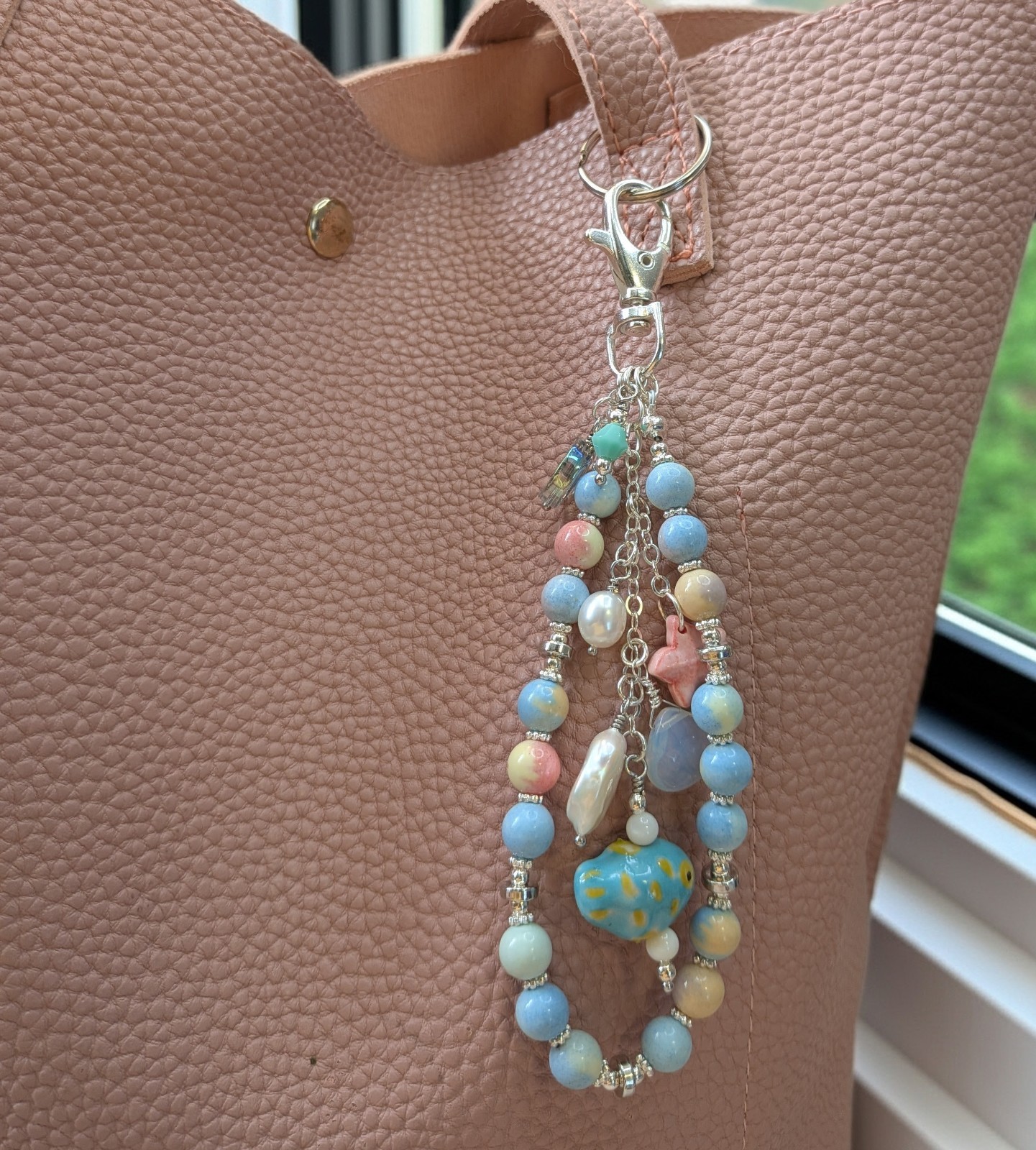Beachy Agate Purse Tassel