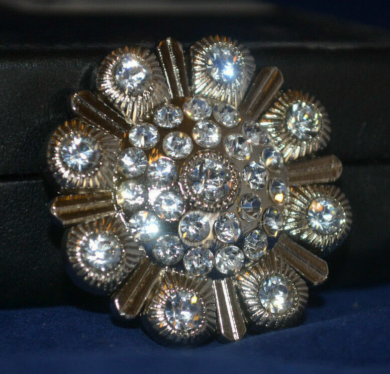 Crystal Concho with Chicago Screw Back - 1 1/2" - Pack of 4 (C7)