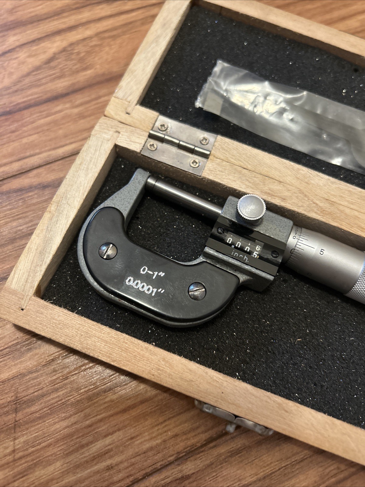 O T0 1" DIGITAL MICROMETER