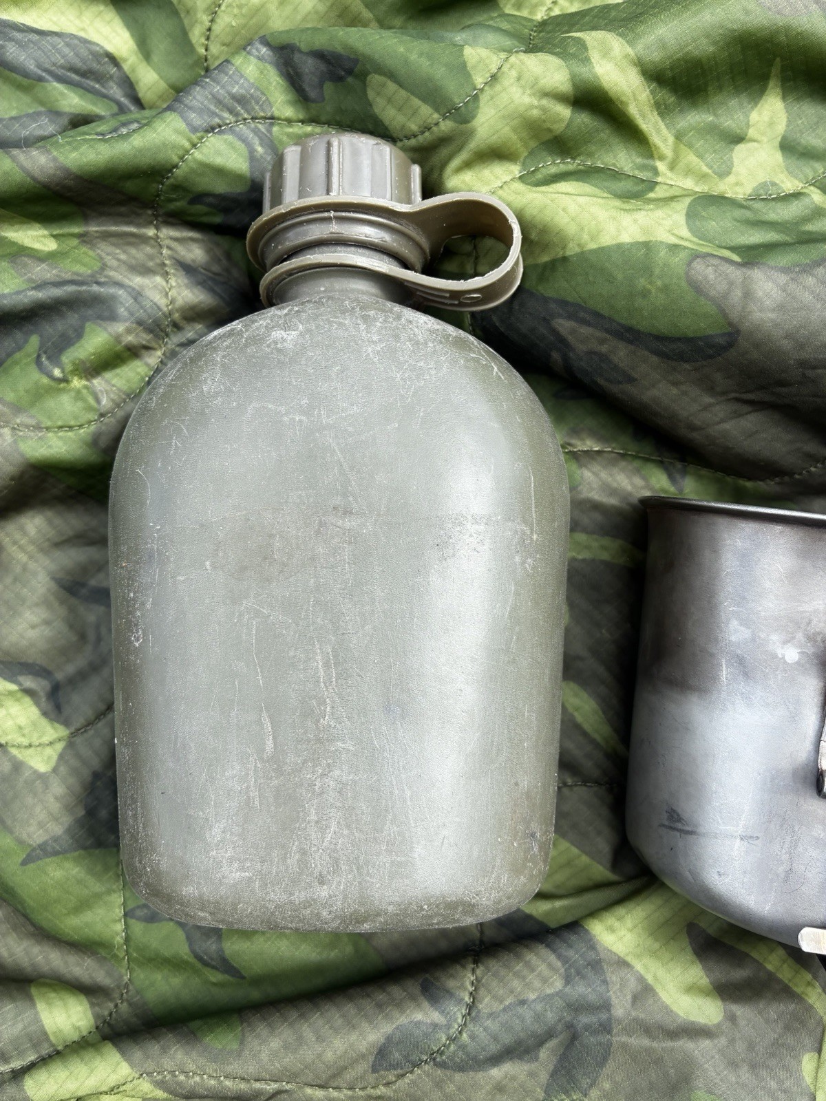 Genuine Australian Army Vietnam Issue M56 Canteen Water Bottle & Metal Mug Cup B