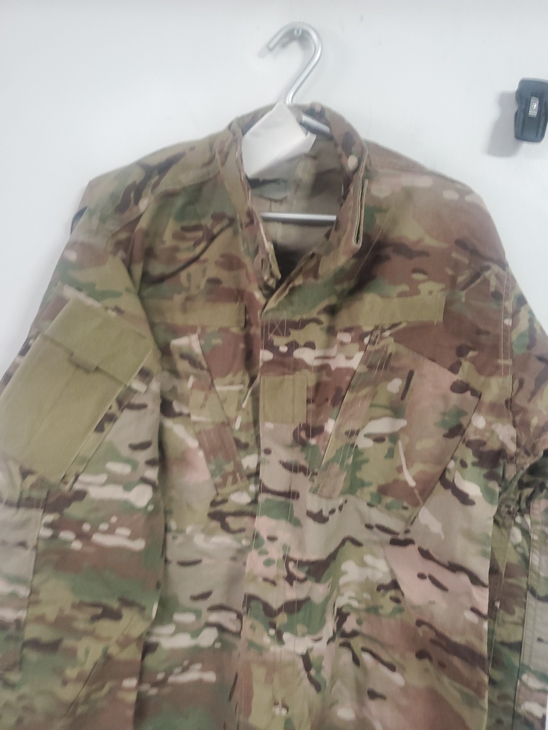 Medium Regular US ARMY ISSUE  MULTICAM  -  FLAME RESISTANT  jacket top new Tags