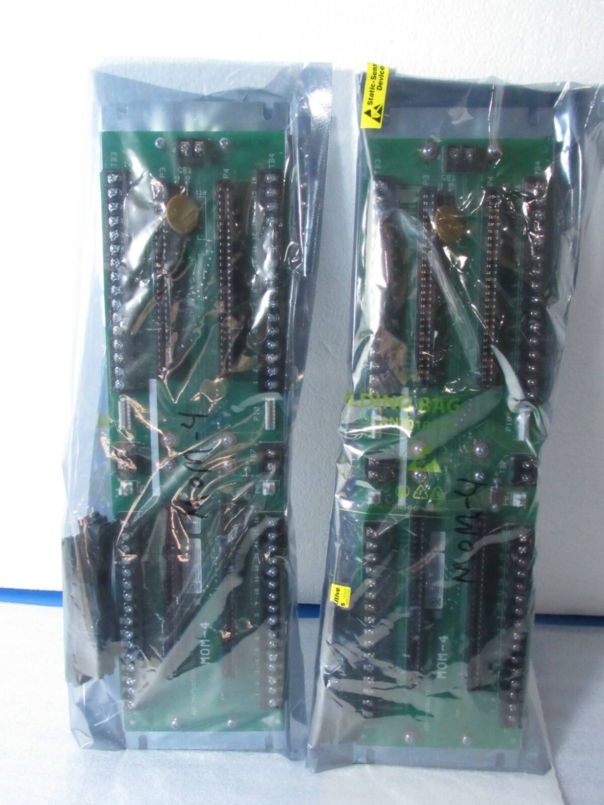 Siemens MOM-4 MXL Option Module Card Cage [CJJH]