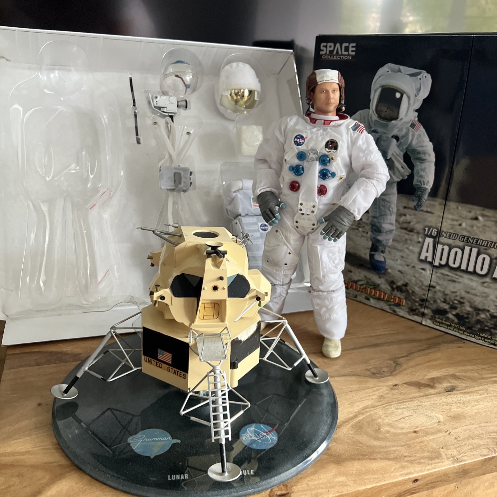 Apollo 11 Lunar Module Grumman Contractors Model Nasa Space memorabilia