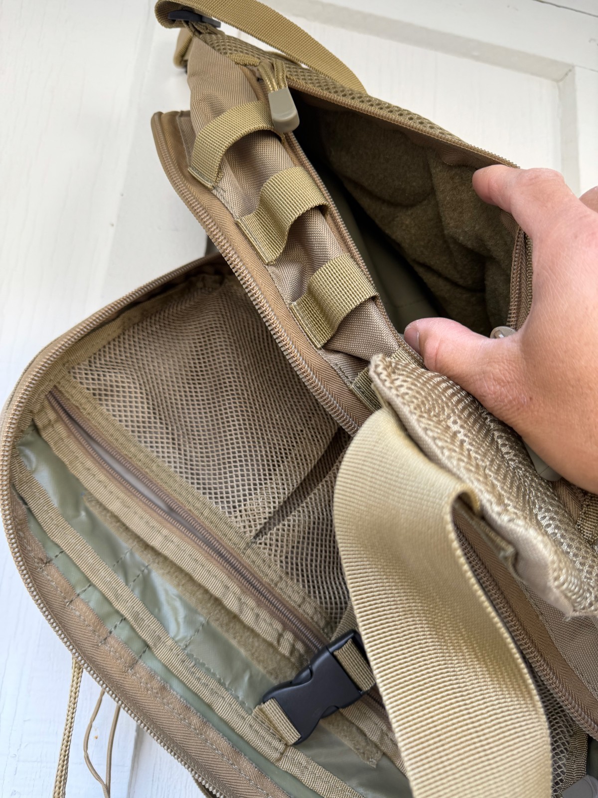 Smith And Wesson-Tactical Sling Pack, Backpack Bag, Tan Condor