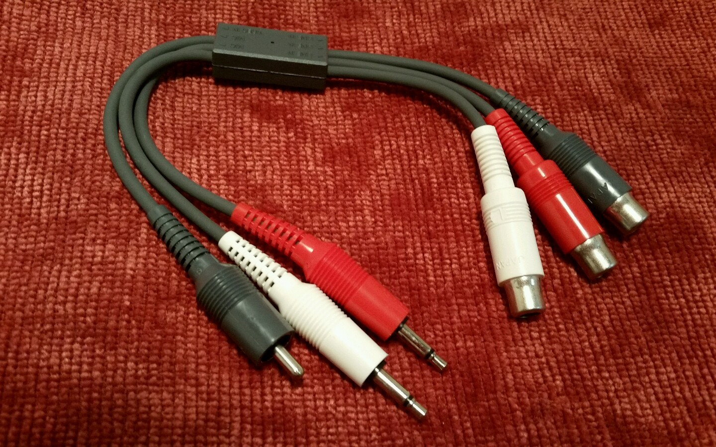 RADIO SHACK VIDEO ENHANCER STEREO AUDIO MIXER CABLE VJPS0068... NOS