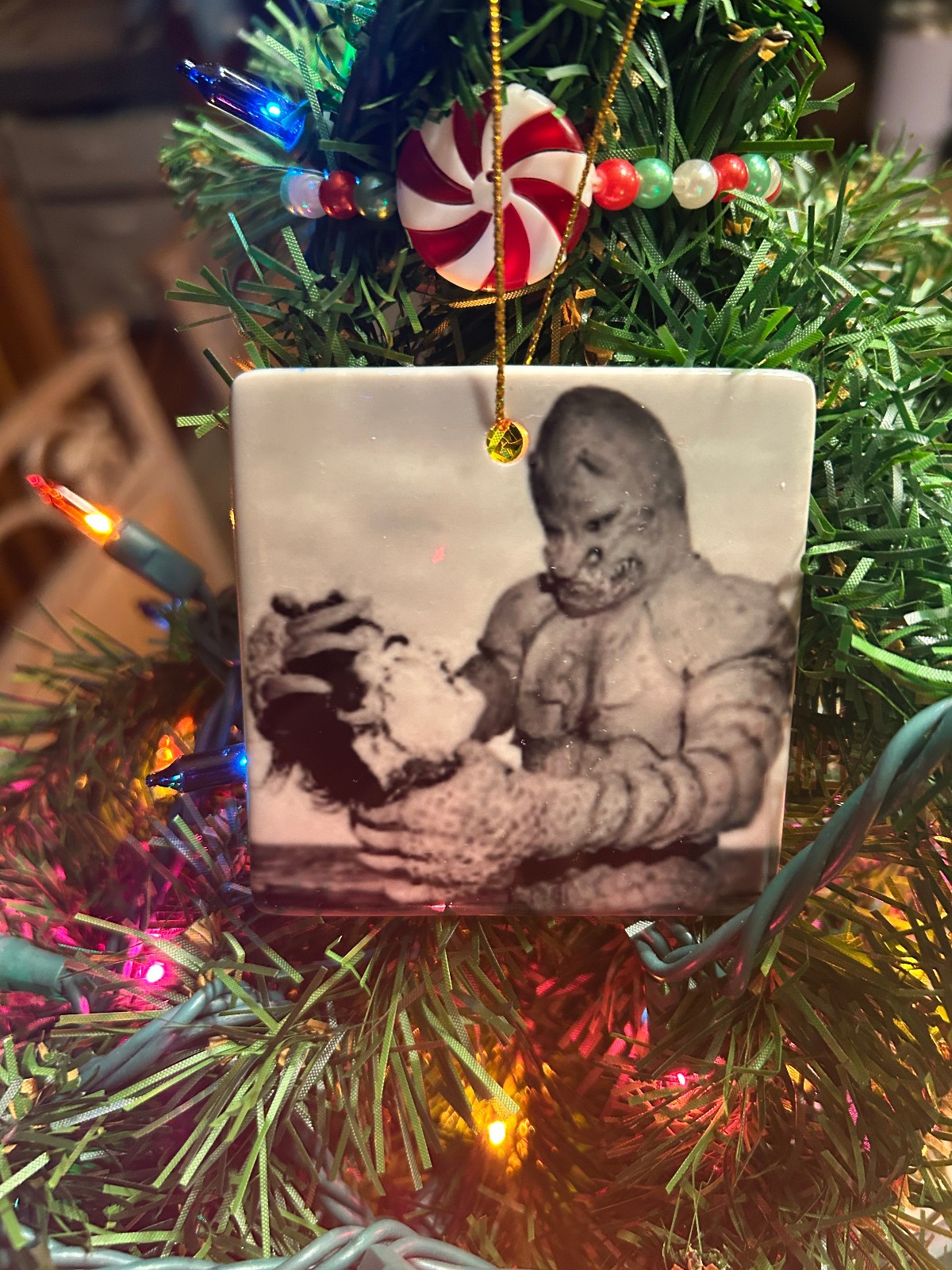 Monster Of Piedras Blancas Monster Ceramic Christmas Ornament New Sci-Fi