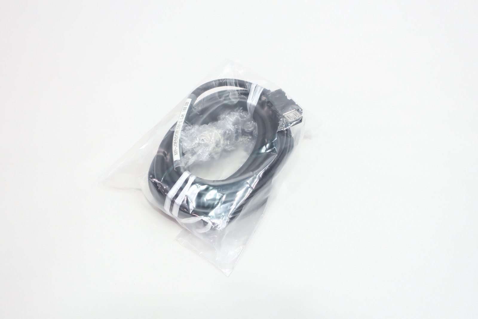 Mitsubishi MR-J3ENSCBL5M-L Servo Motor Encoder Cable