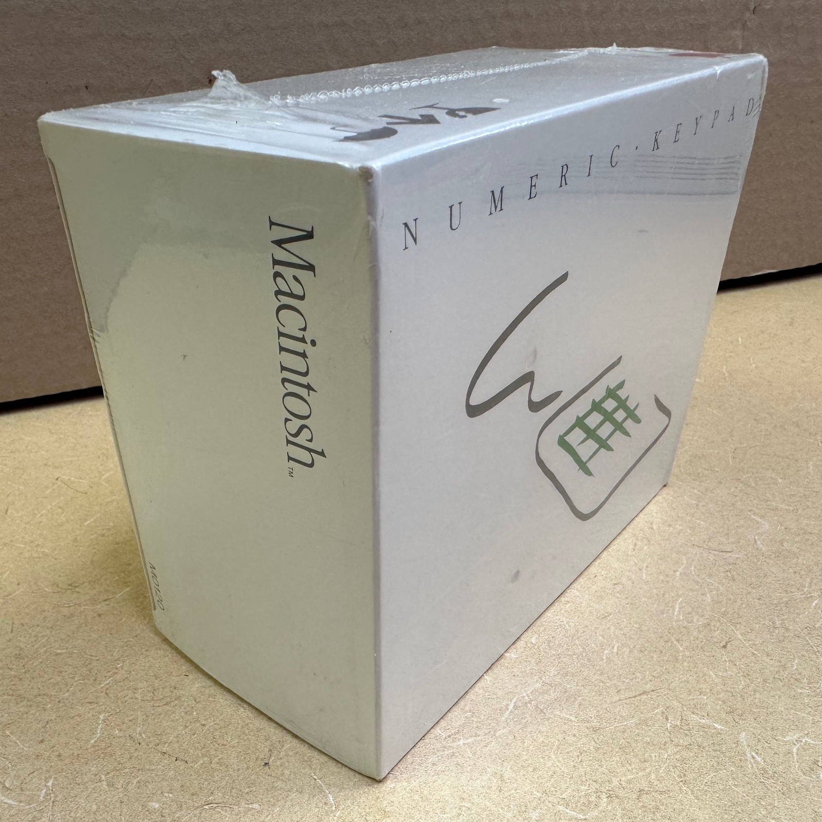 SEALED BOX _ NUMERIC KEYPAD for Apple Macintosh - RARE Vintage