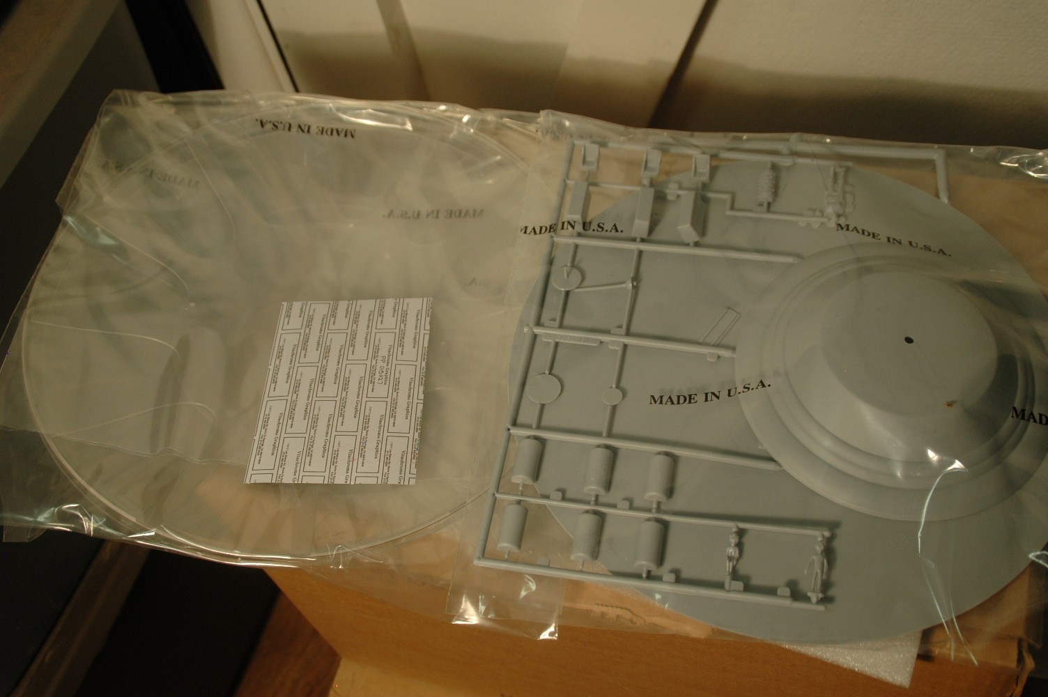 Testors Area S4 UFO Revealed Plastic Model Kit 1:48 Scale