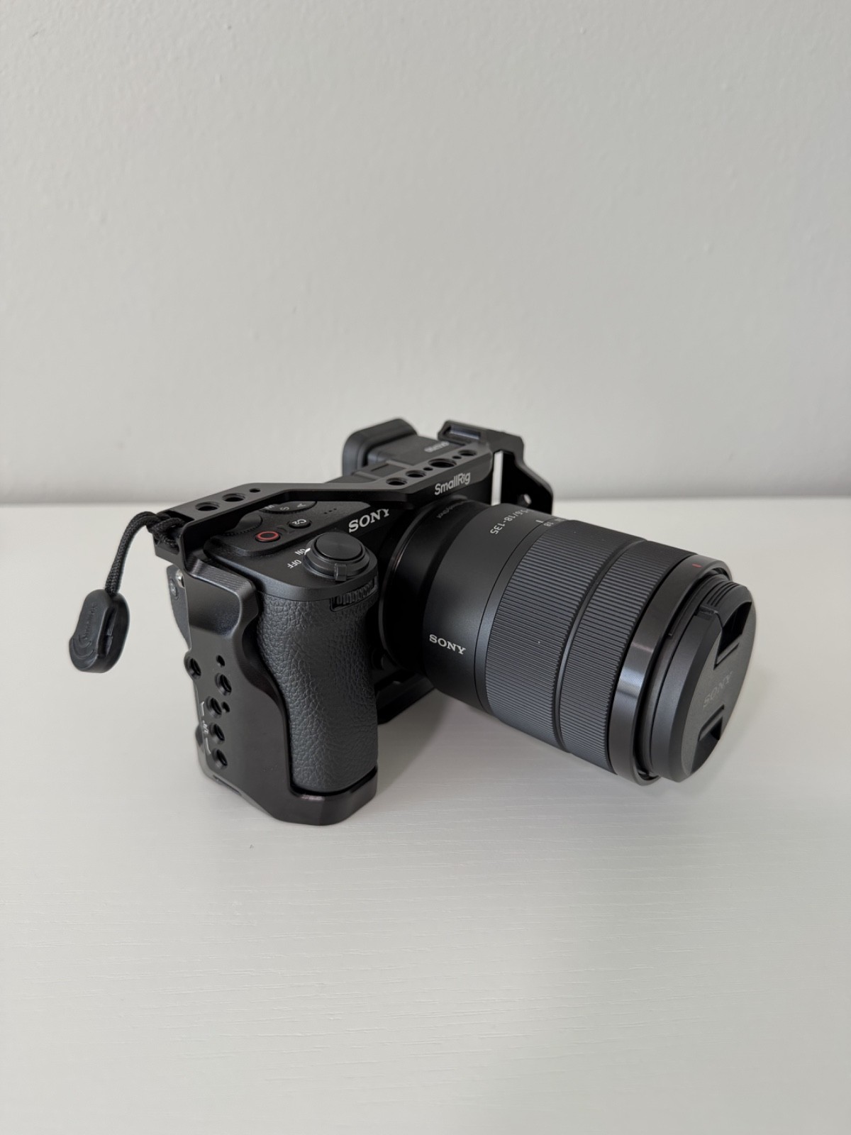 Sony Alpha a6700 APS-C Mirrorless Camera + E 18-135mm Lens LOW SHUTTER CT. 583