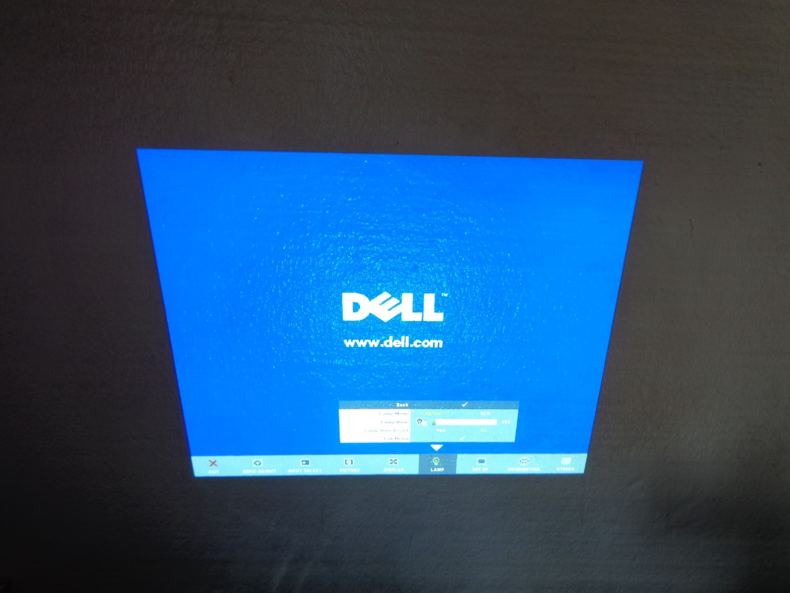 Dell M410HD DLP Projector 283Hrs 0W883J (No Remote Control)