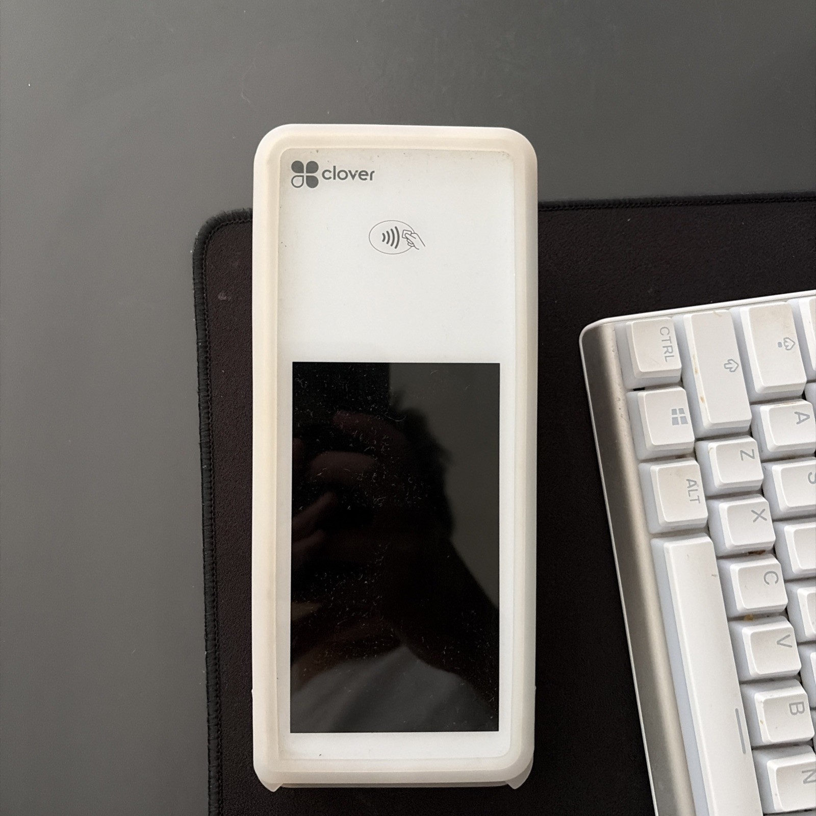Clover Credit Card Device