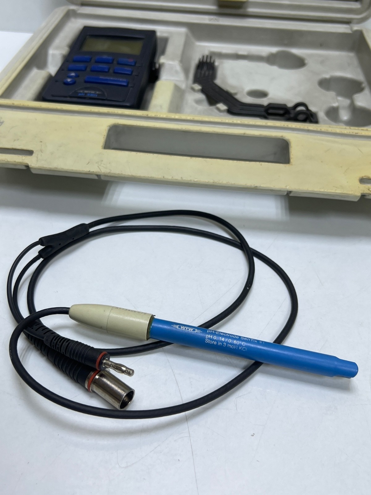 WTW PH330i + SenTix 41 PH Meter