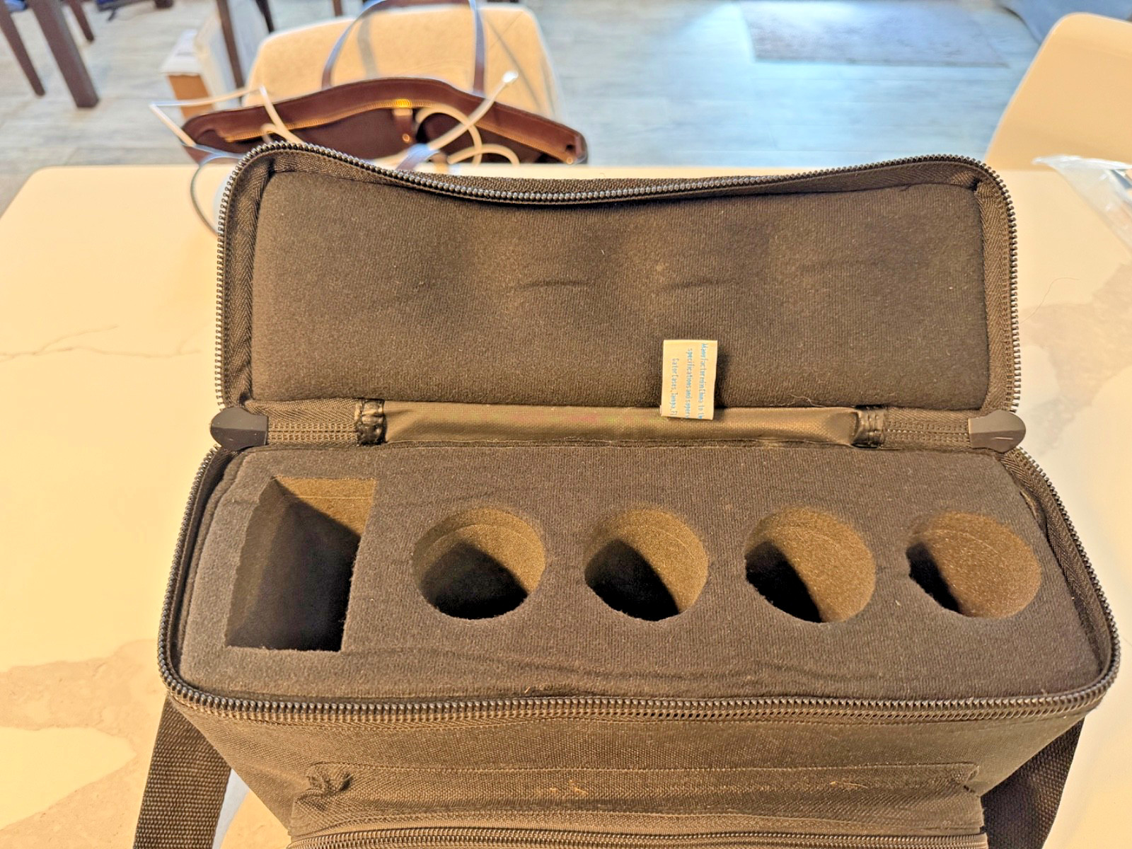 Gator Cases Microphone Case, hold 4 mics + accessories, GUC