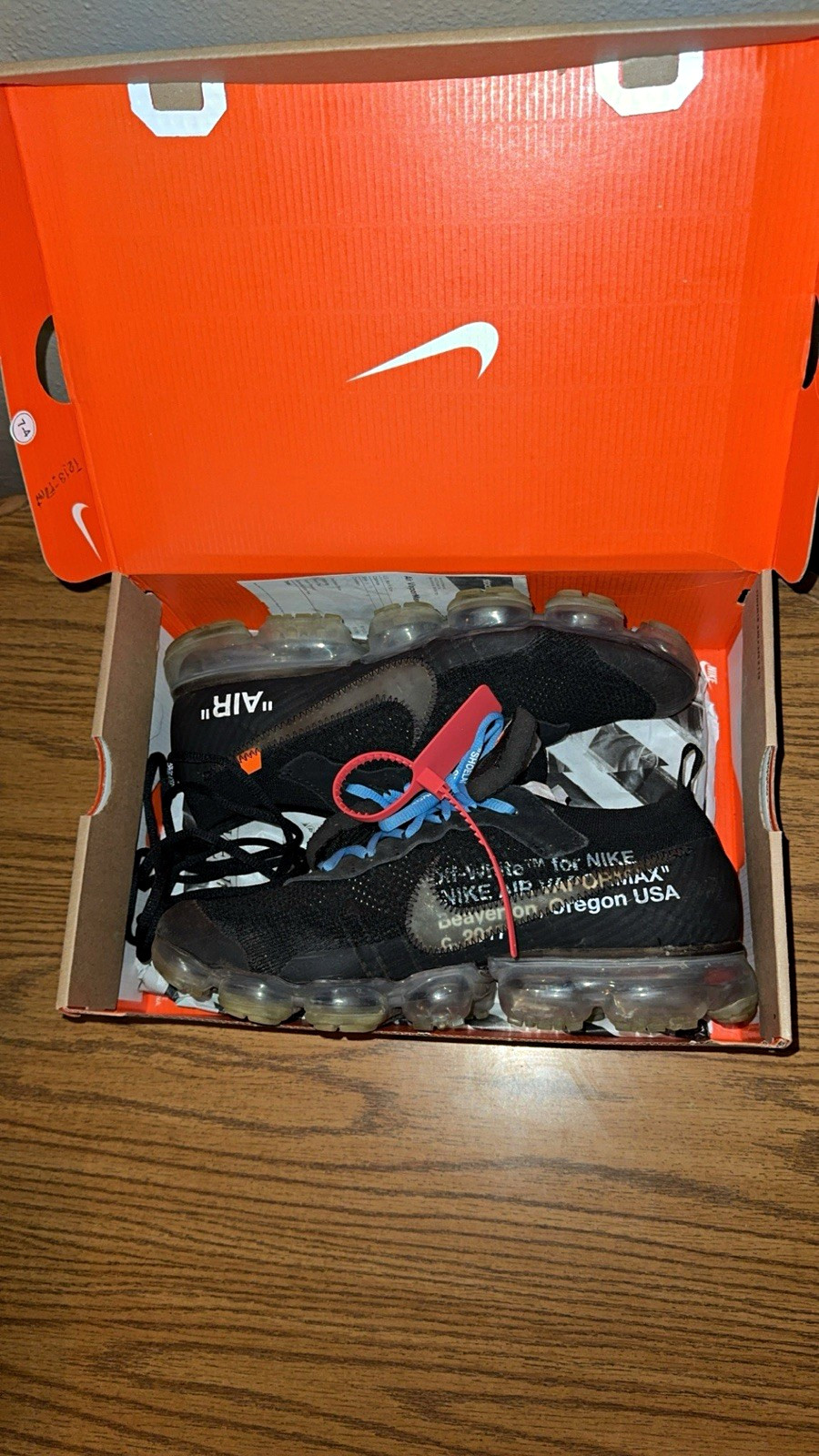Nike x OFF WHITE vapor max