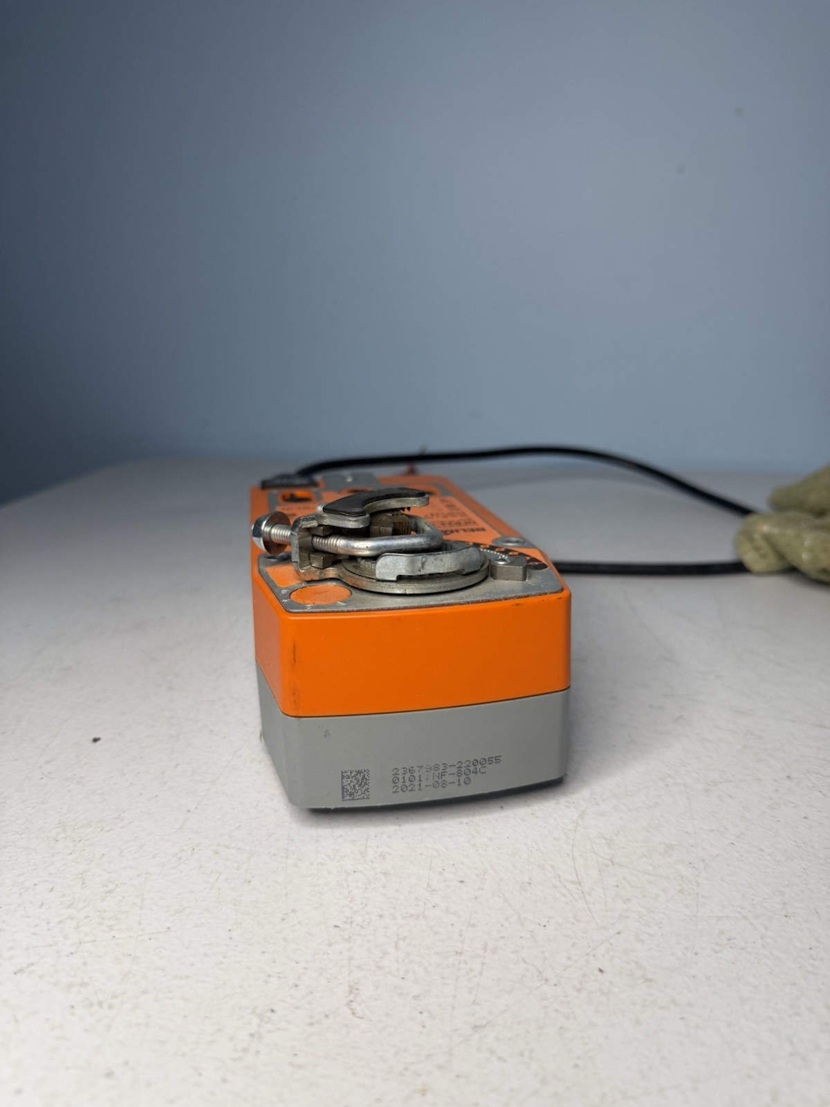 Belimo NFB24-SR Spring Return Damper Actuator 24V 90 in-lb Modulating Used