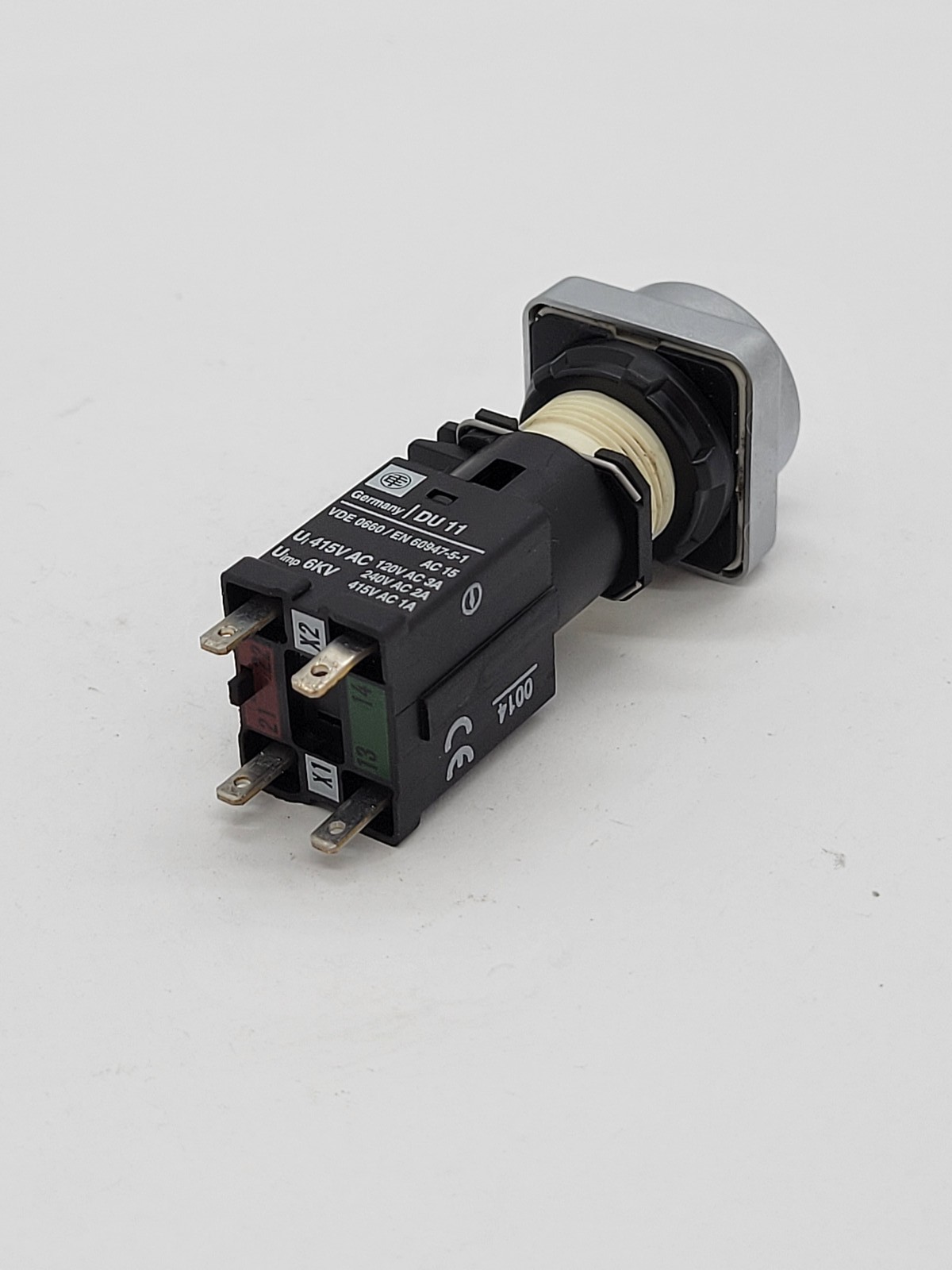 Square D D6G2SDU11 Selector Switch 415V AC-120V 3A 6KV 4 Pin 2 Position Switch