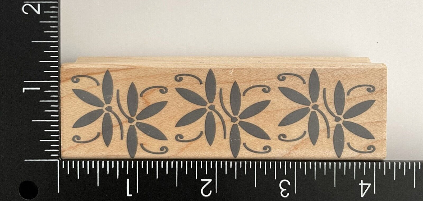 Hero Arts Ornamental Petals Flowers F1826 Wood Mounted Rubber Stamp