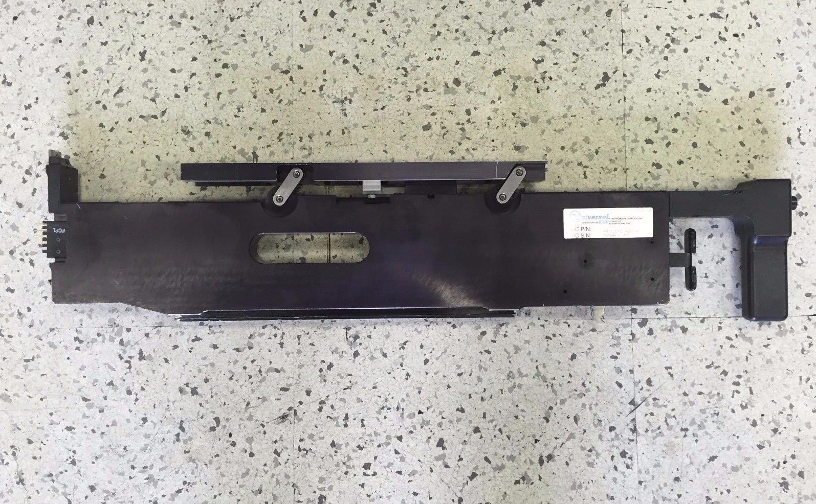 Universal Instruments Vibratory Feeder Base Assembly 44762002