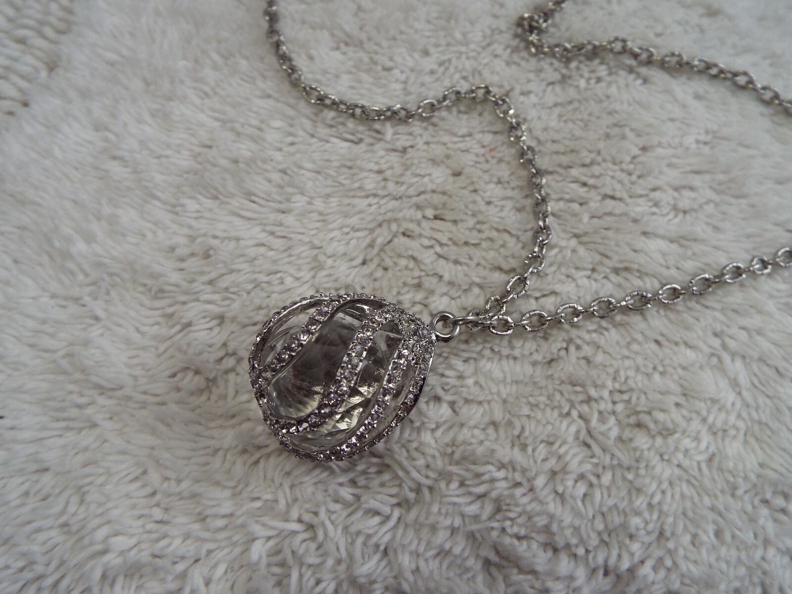 Silvertone Rhinestone Egg Pendant Necklace (A52)