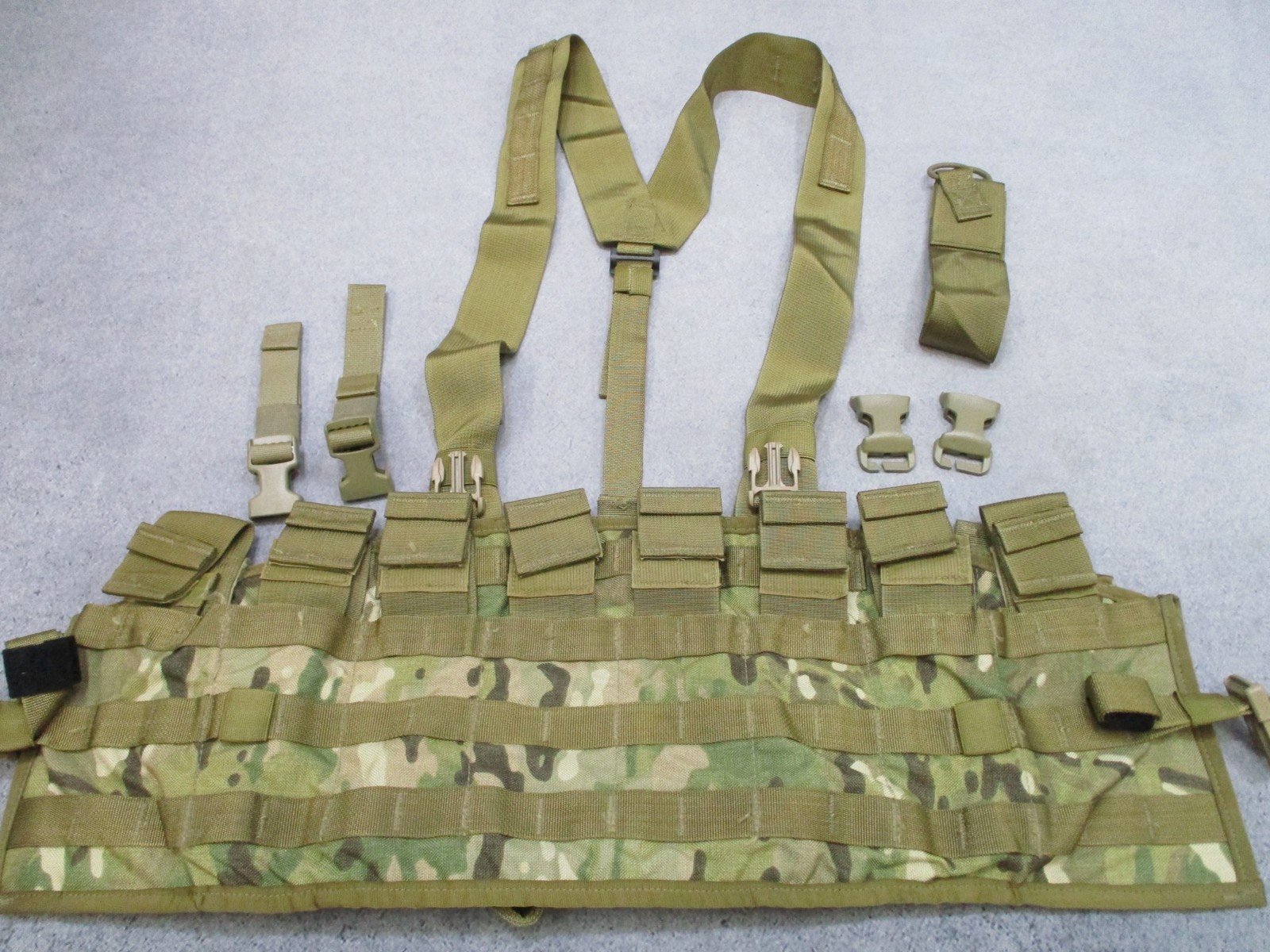 MULTICAM USGI TACTICAL ASSAULT PANEL TAP CHEST RIG MOLLE VEST SHOULDER HARNESS