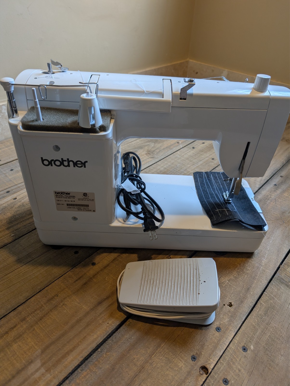 brother pq1500sl sewing machine, used, great shape, just had full service
