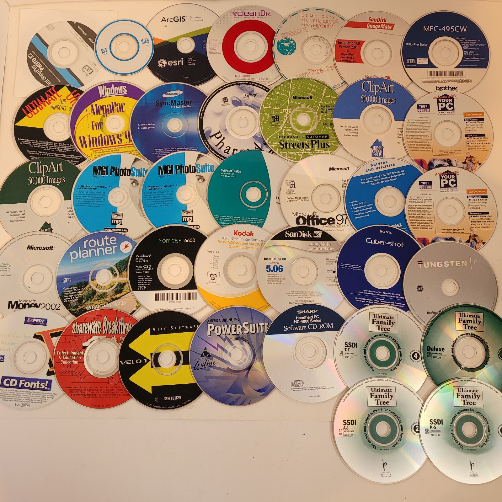 PC Software and Installation Media Lot Microsoft Windows, Family Tree  37 Discs