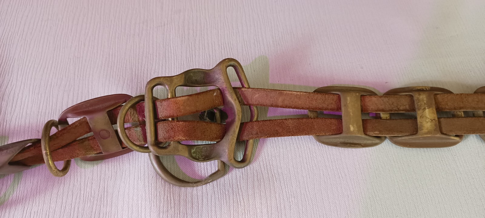 Horse Cinch Girth? I really dont know what this is?
