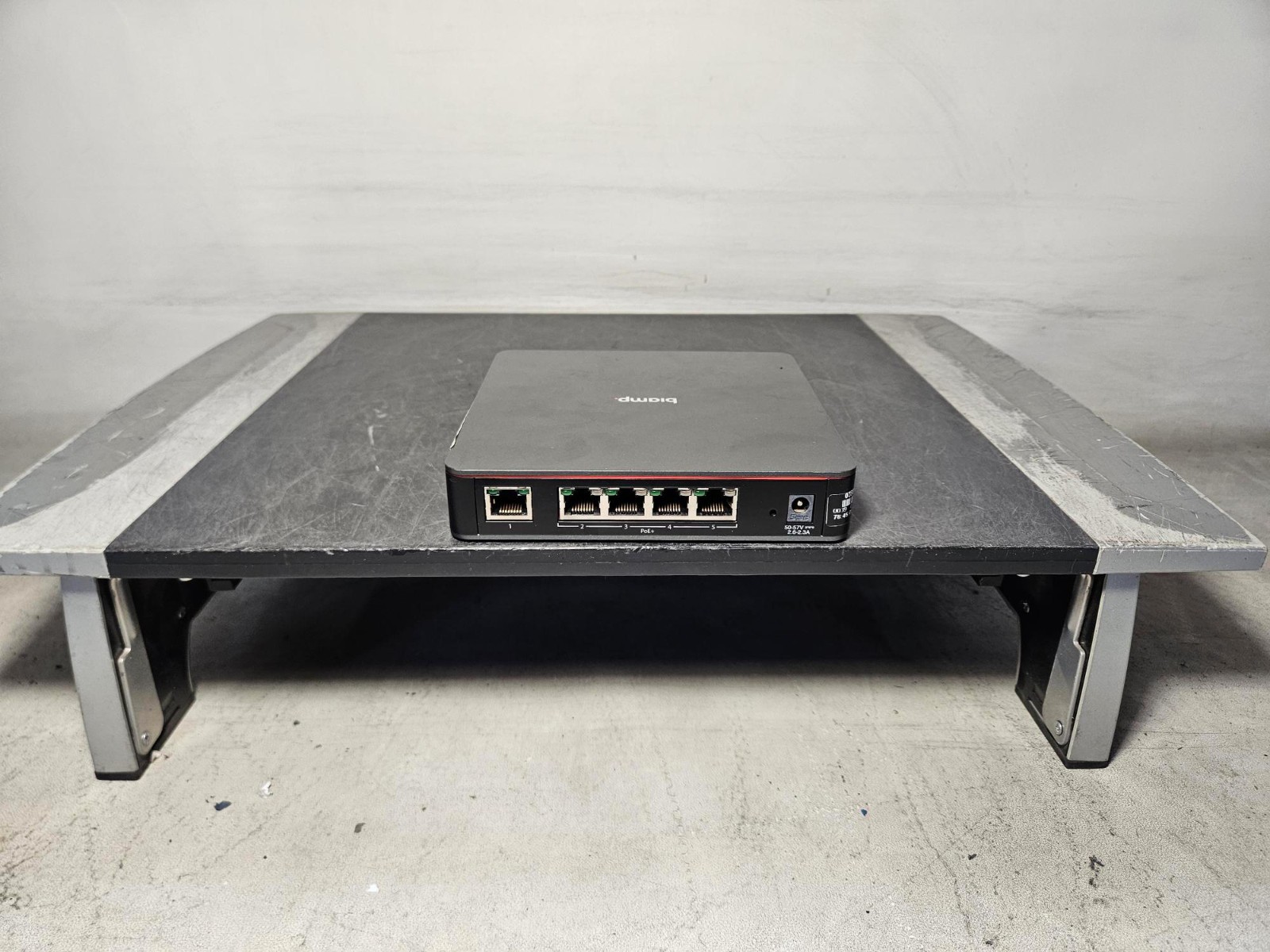 BIAMP SYSTEMS TesiraCONNECT AVB (Audio Video Bridging) Device