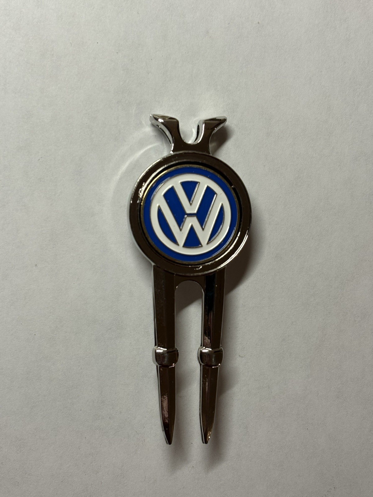 Volkswagen VW Golf Design Divot Tool & Golf Design 1" Coin Style Golf Marker