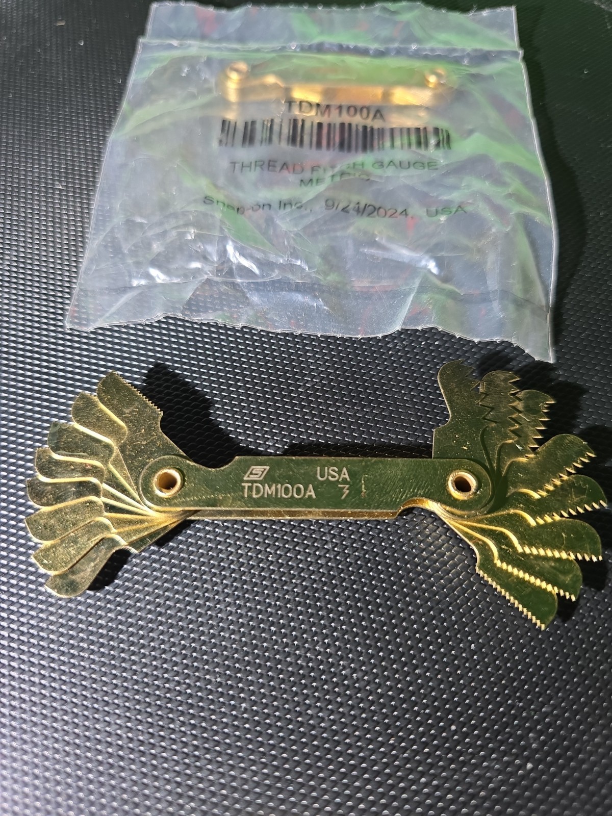Snap-on Tools USA NEW Metric Thread Pitch Gauge TDM100A