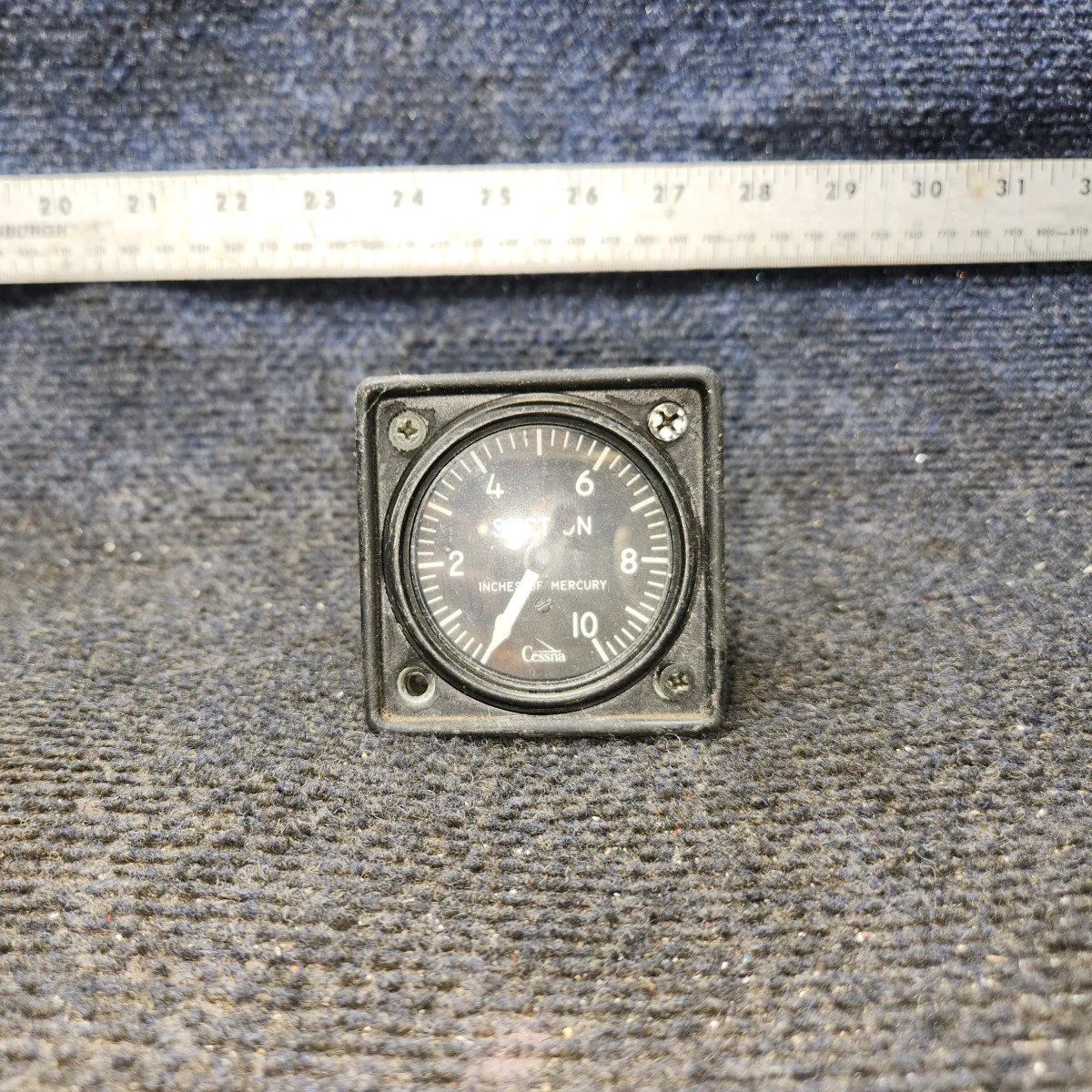 S1414-1 | Cessna | Cessna 182G | Suction Gauge
