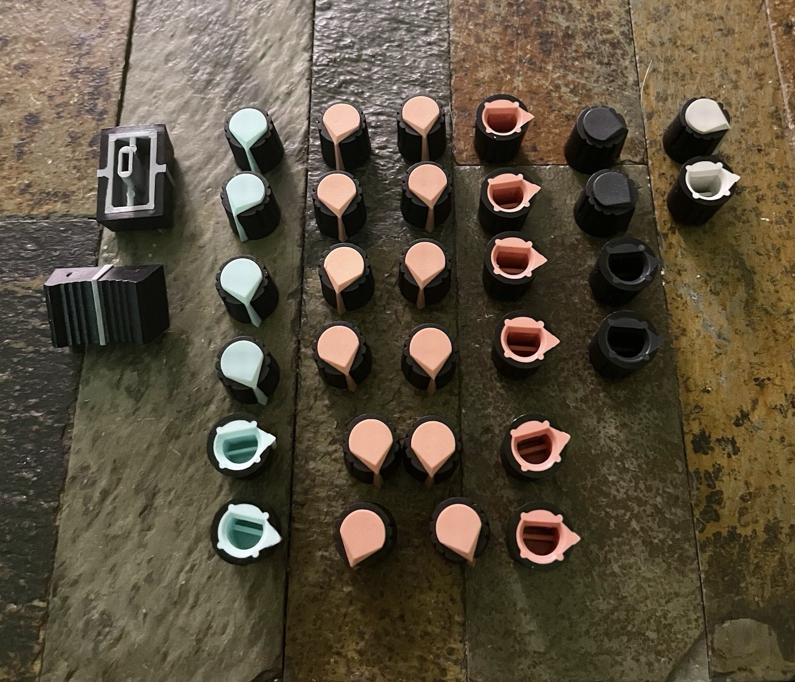 32 Peavey Knobs Fader  From Unity Series 2000 Mixer