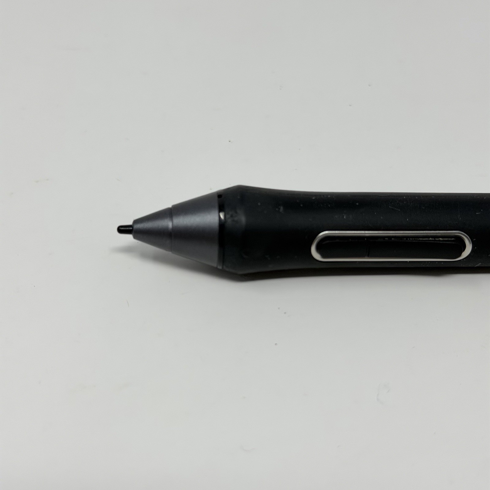 Wacom Cintiq 13HD Creative Pen & Touch Display DTH-1300 UNTESTED NO CORDS