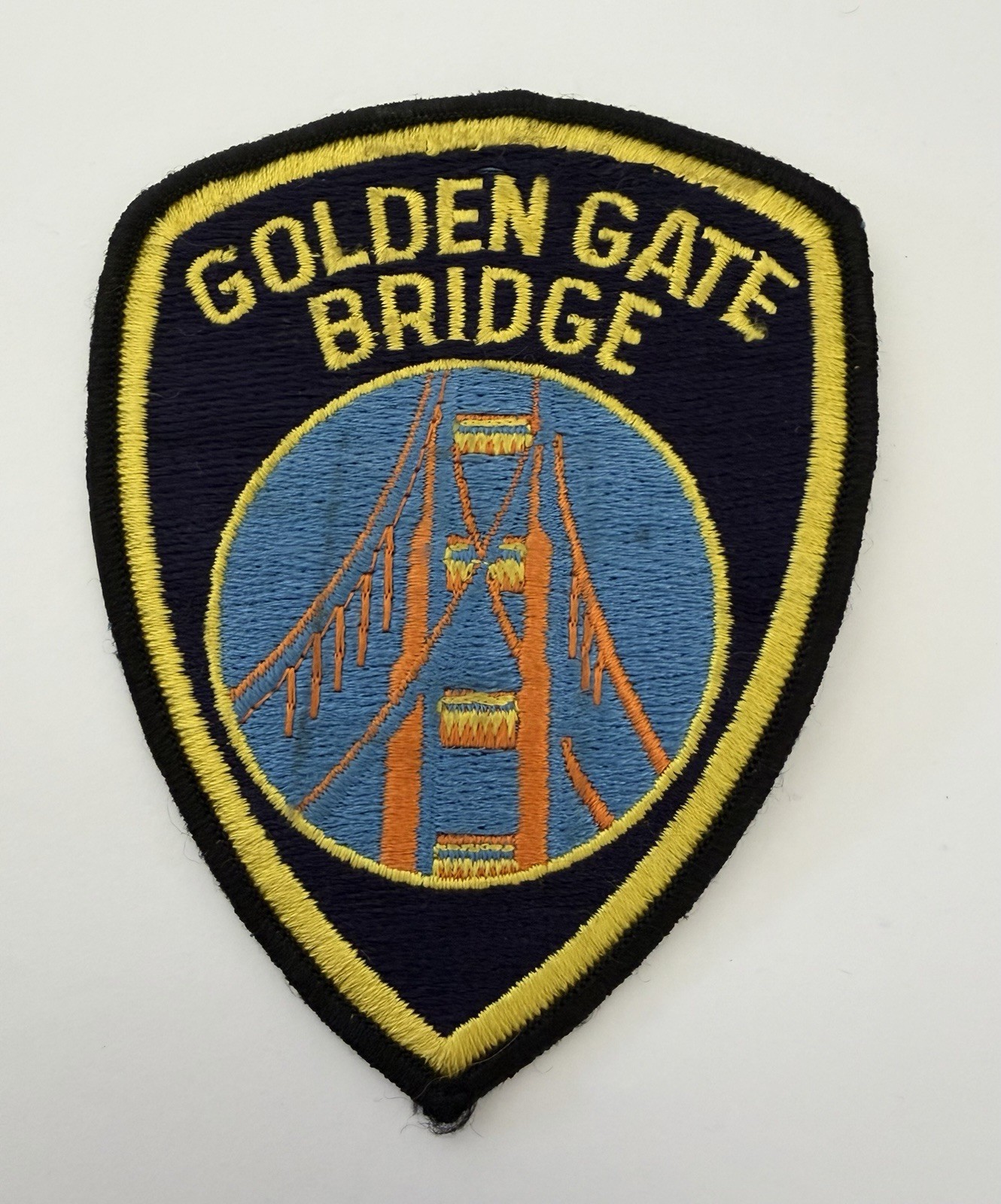 VINTAGE CA CALIFORNIA SAN FRANCISCO GOLDEN GATE BRIDGE POLICE DEPT PATCH #D40