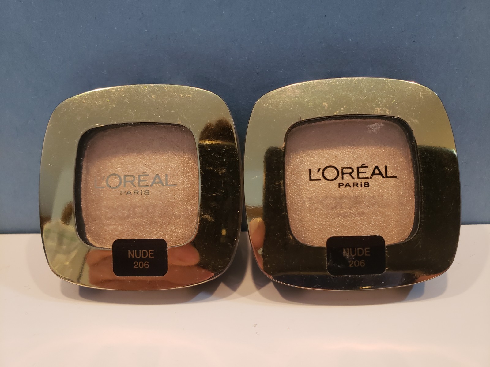 L'Oreal- Lot Of 2 Color Riche Gel-Infused Eyeshadow-#206 Little Beige Dress~Dama