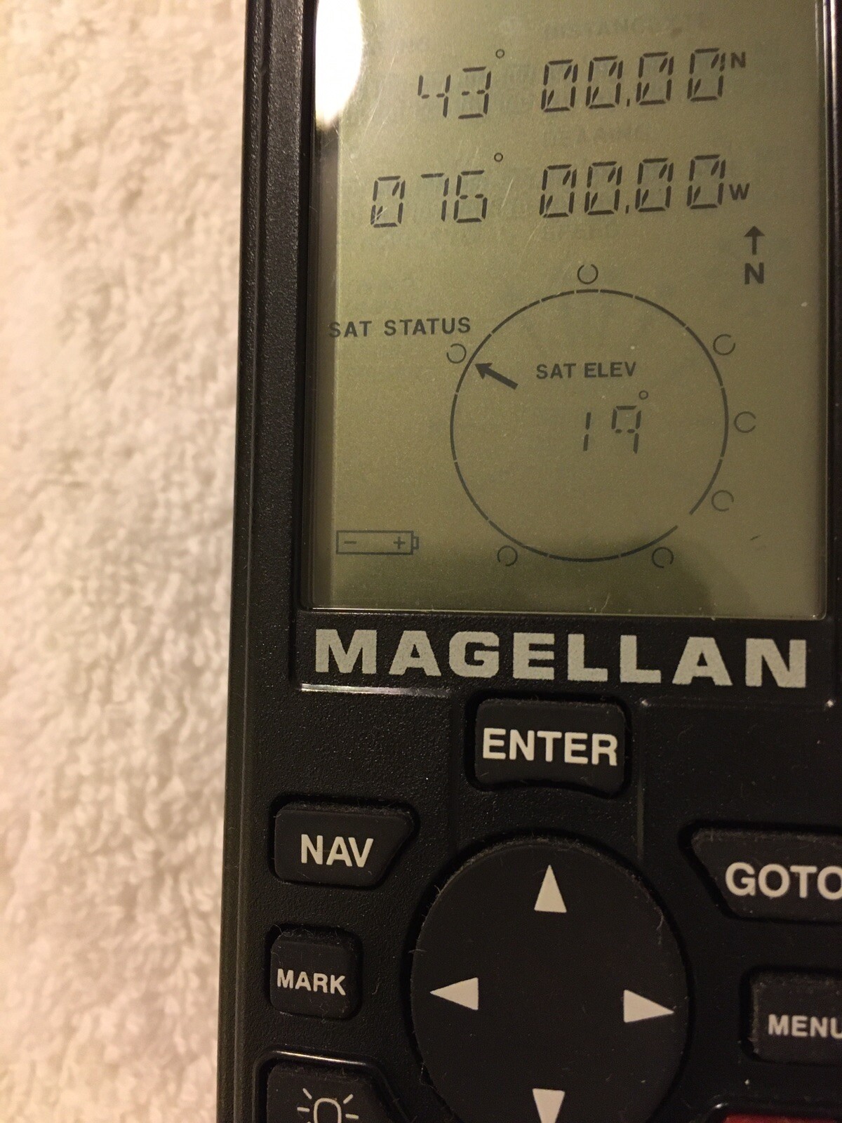 Magellan GPS 300 Satellite Navigator