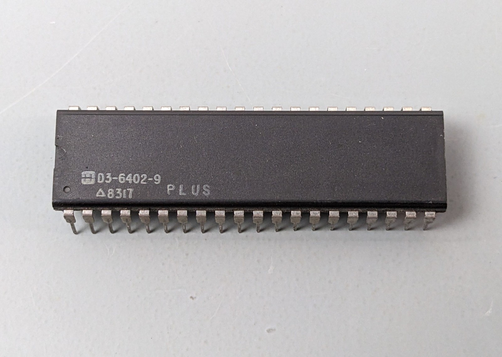Harris D3-6402-9 Plus UART IC