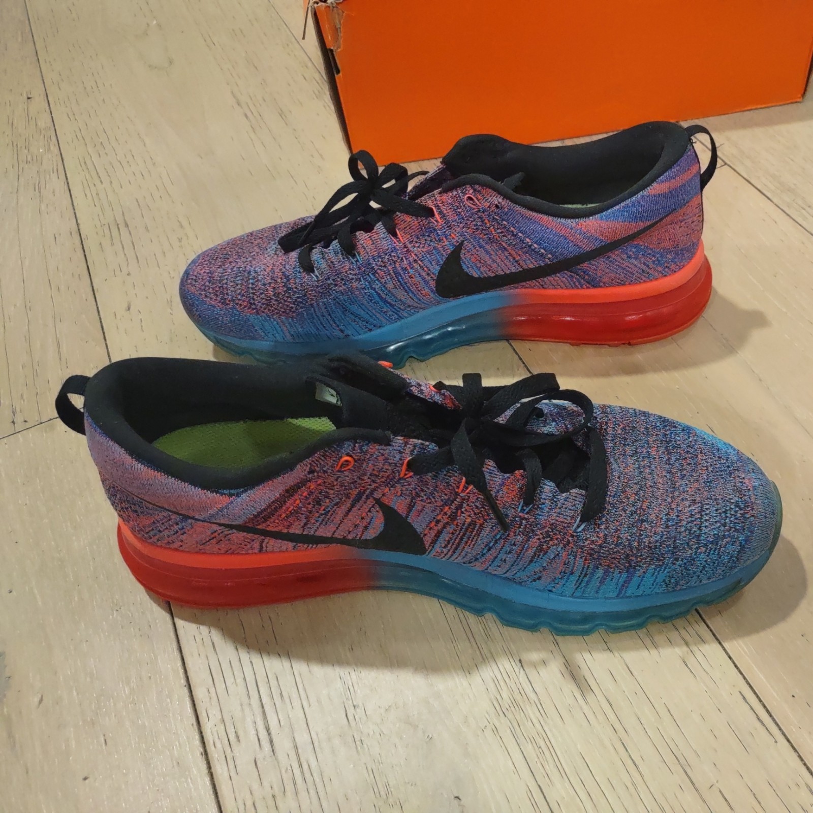 Nike Flyknit Max Blue Lagoon Bright Crimson men's size 13