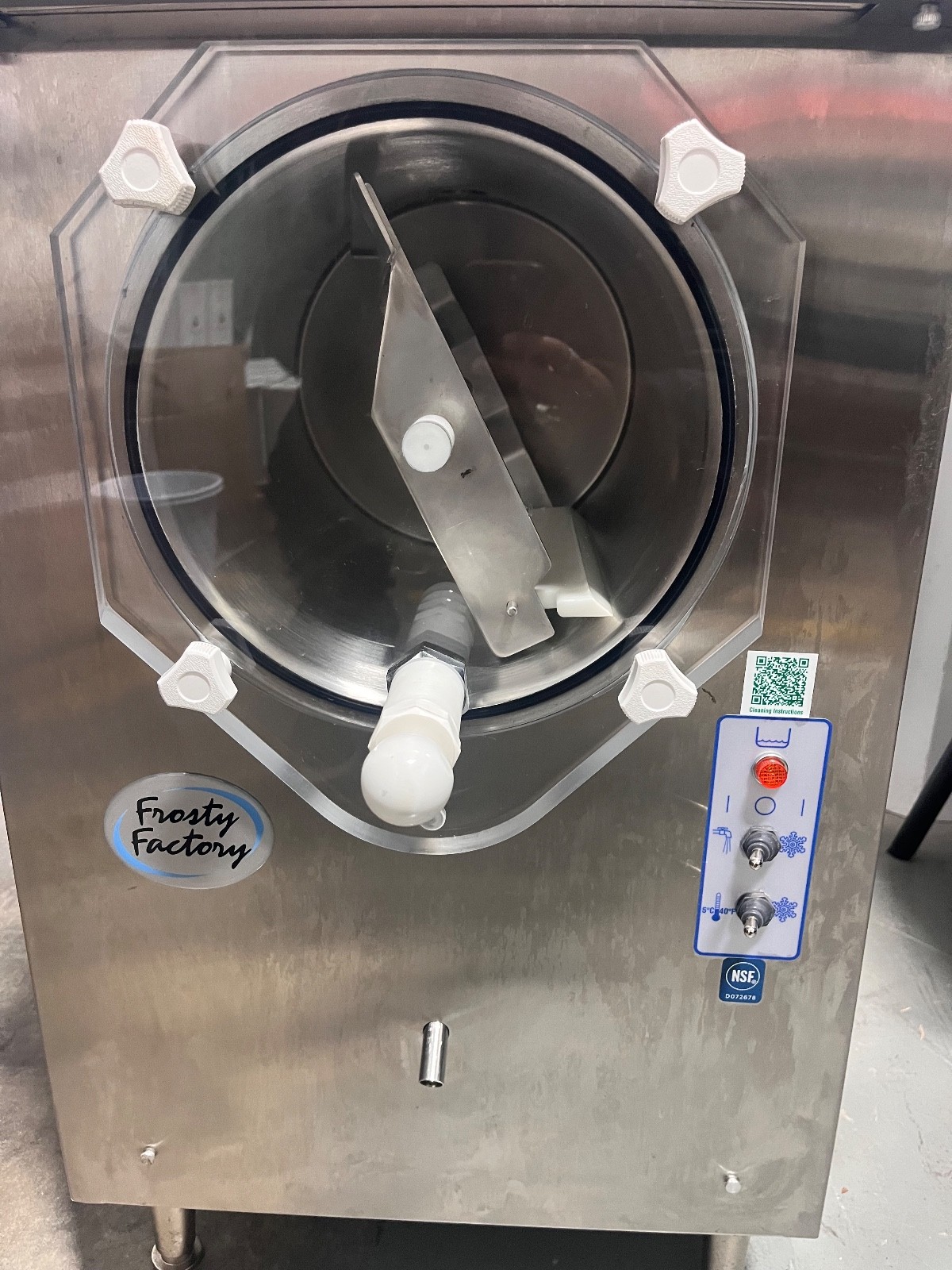 LADIES LOVE MARGARITAS! GRAB THE FROST FACTORY MARGARITA MACHINE TODAY!
