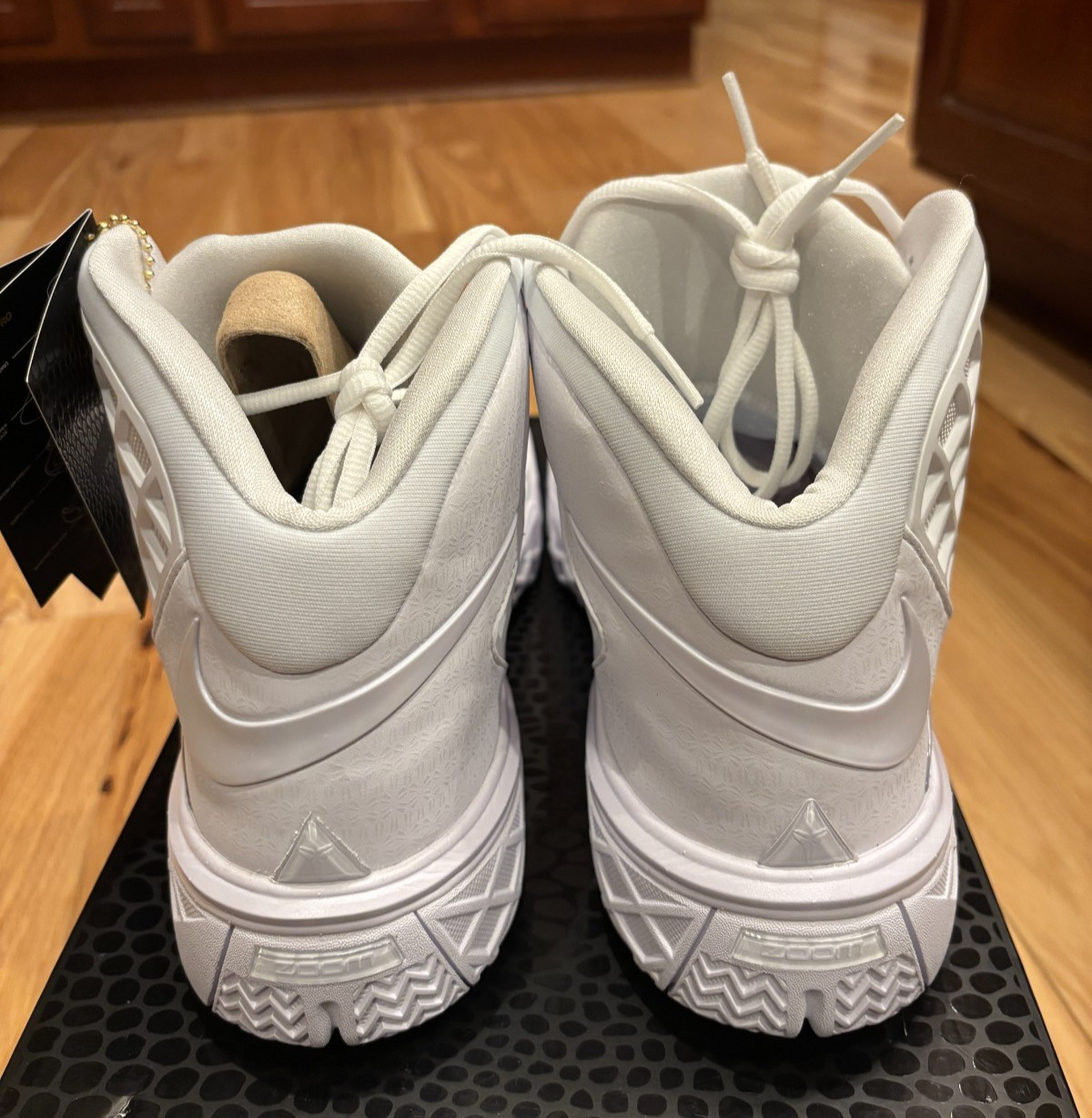 Nike Kobe III Protro Triple White HM4351 100 Size 11 FULL BOX