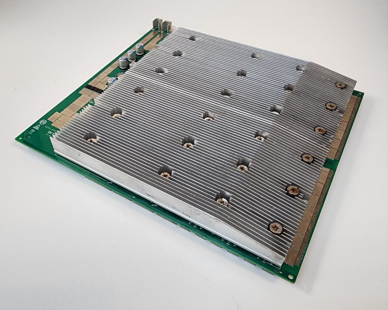 Bitmain Antminer S19 / T19 / S19 Pro / S19+ hashboards repair US based service